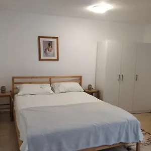  Apartment One Bedroom In