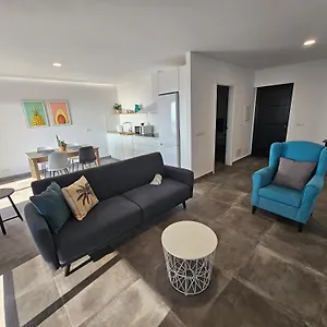  Apartment Norias & Grill